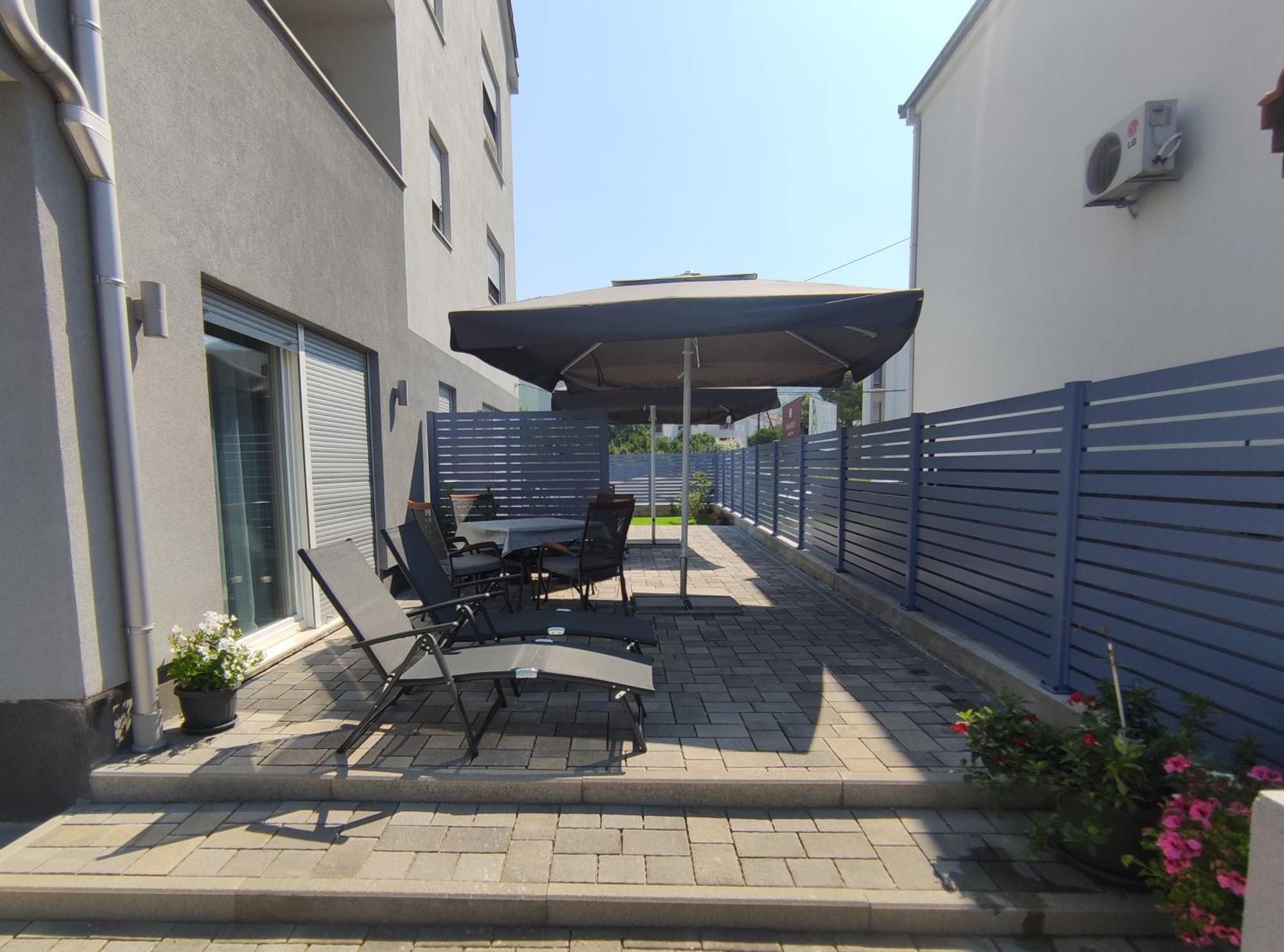 Vivien Apartment *